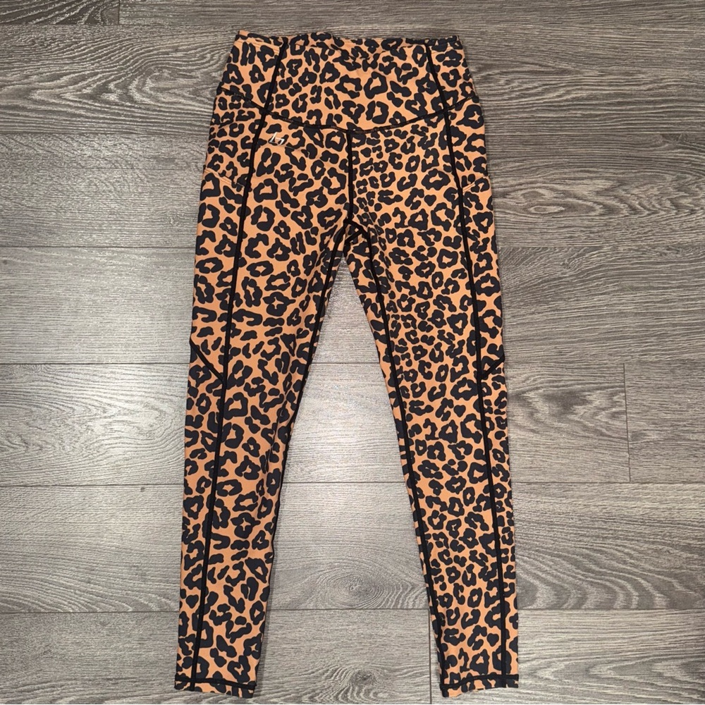 Cheetah Leggings Women’s Small‎ FITTIN Butt Lift Design 4 Pockets Hidden Pockets - Picture 2 of 8